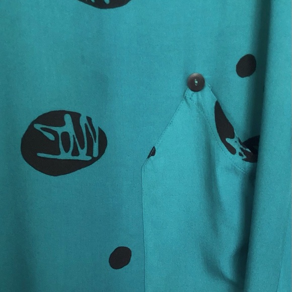 Teal green Batik top. Medium - Picture 2 of 4